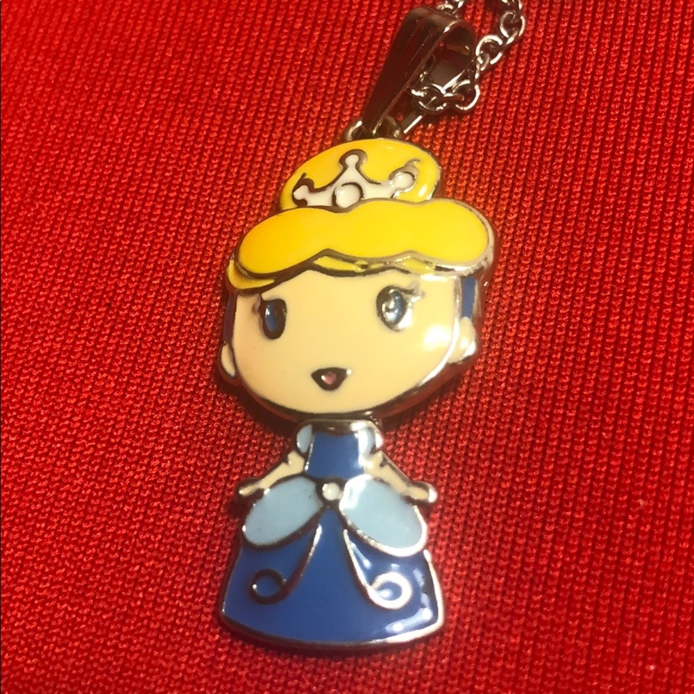 🟡 DISNEY CINDERELLA NECKLACE